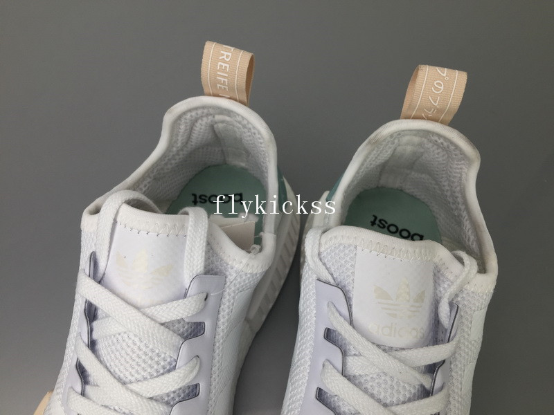 Real Boost Adidas WMNS NMD_R1 Tactile Green BY3033